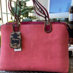 ❗️NWT. Alyssa Vegan Leather Satchel Handbag